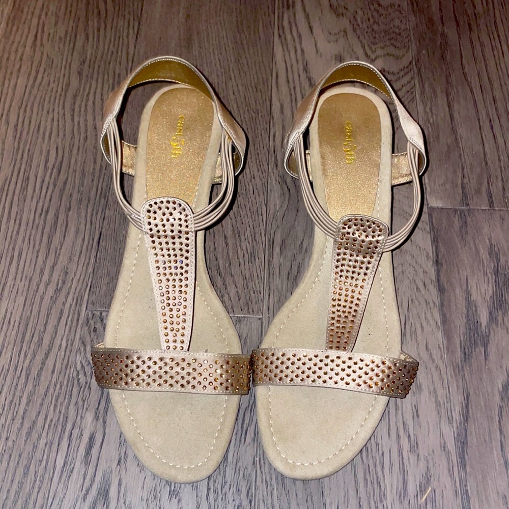 Women’s 12 pump/heel sparkling! Only worn once!